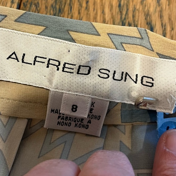 📍🩵 Alfred Sung 100% Silk Pleated Midi Skirt – Size 8 - Picture 2 of 10